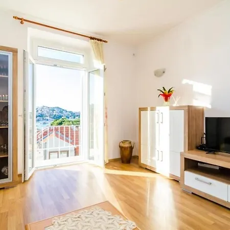 Katija - One Bedroom With Balcony Sea View شقة دوبروفينك