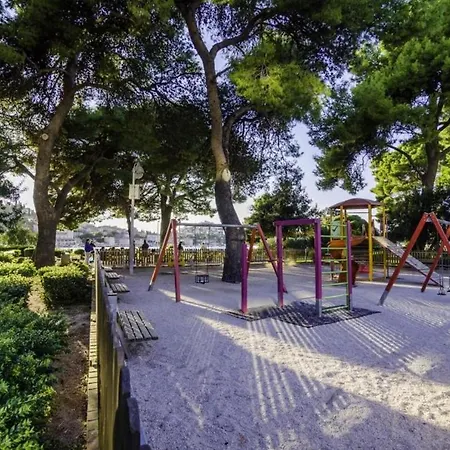 Διαμέρισμα Katija - One Bedroom With Balcony Sea View *